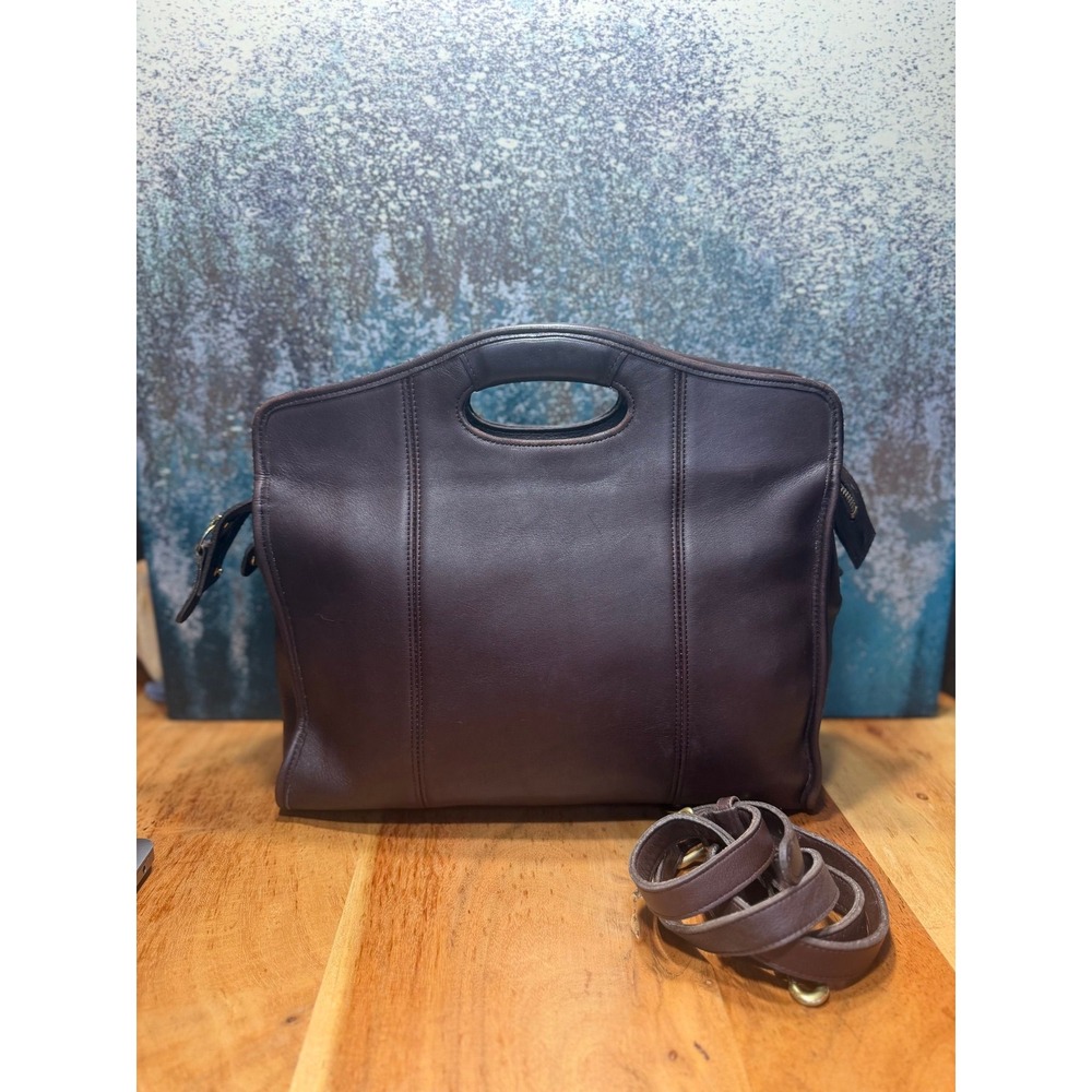 Coach 1996 Vintage Chocolate Brown Glovetanned Leather Zip Top Shopper